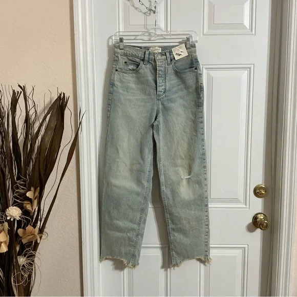 Universal Thread Light Blue Ankle Jeans Size 2R - Picture 1 of 8